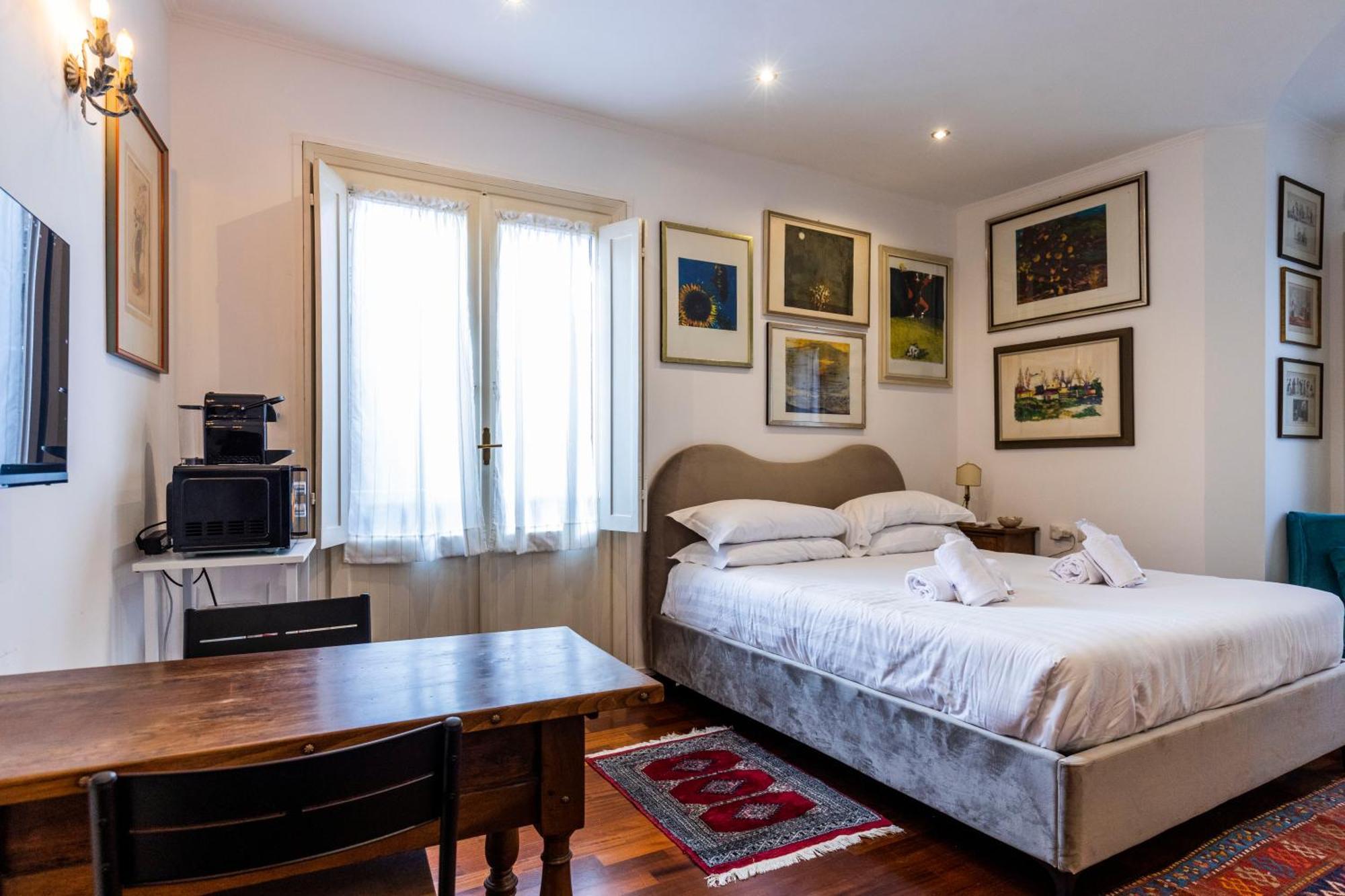 Fcr Loft Campo De' Fiori - Monserrato Lejlighed